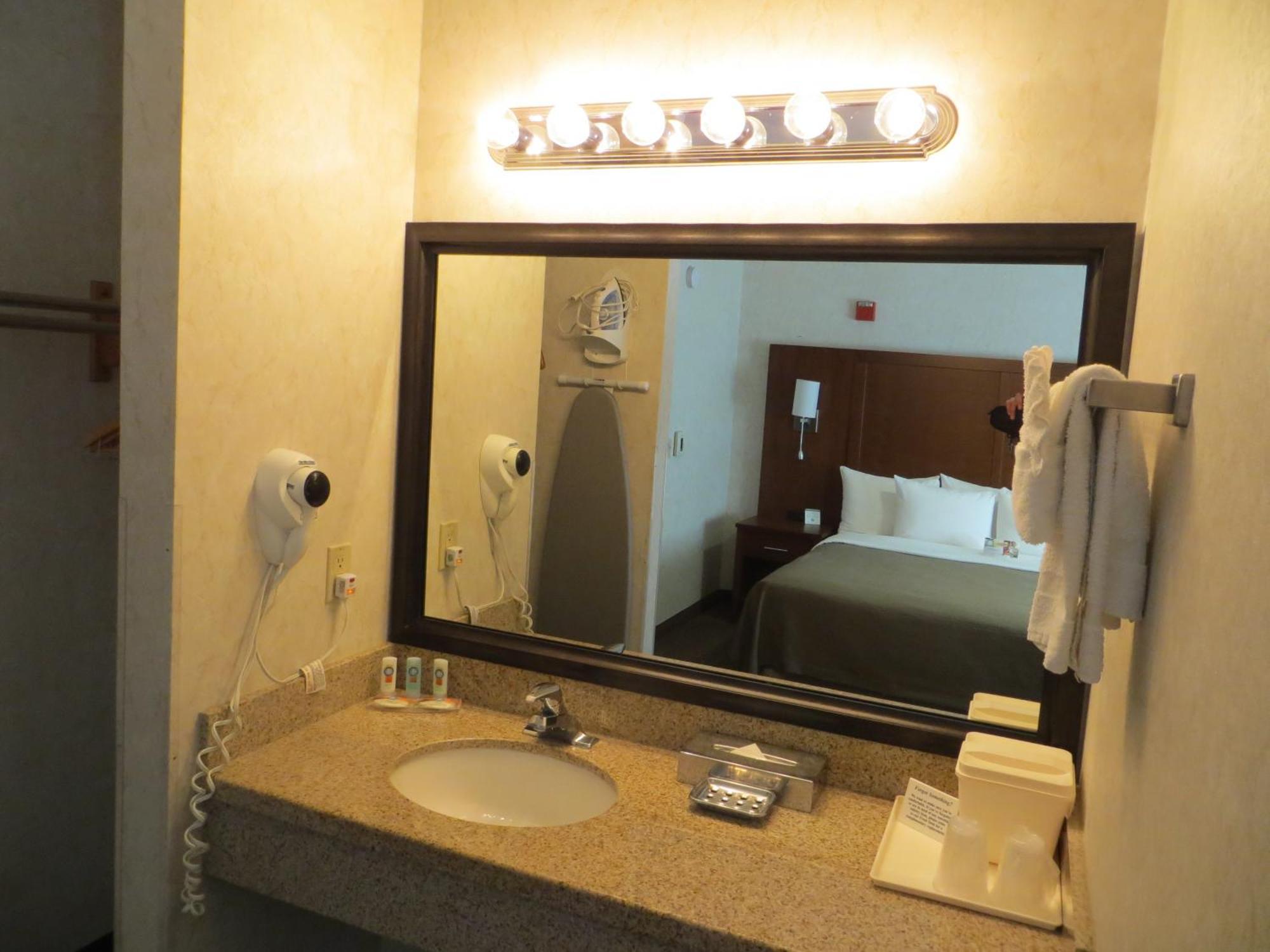 Comfort Inn San Jose International Airport Exterior photo